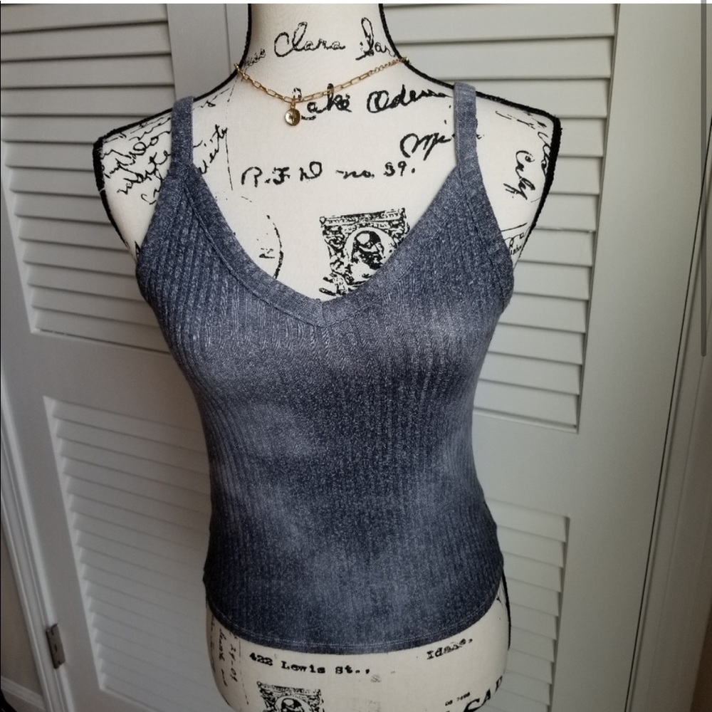 American Eagle 🦅 tank top. Smoke free home.